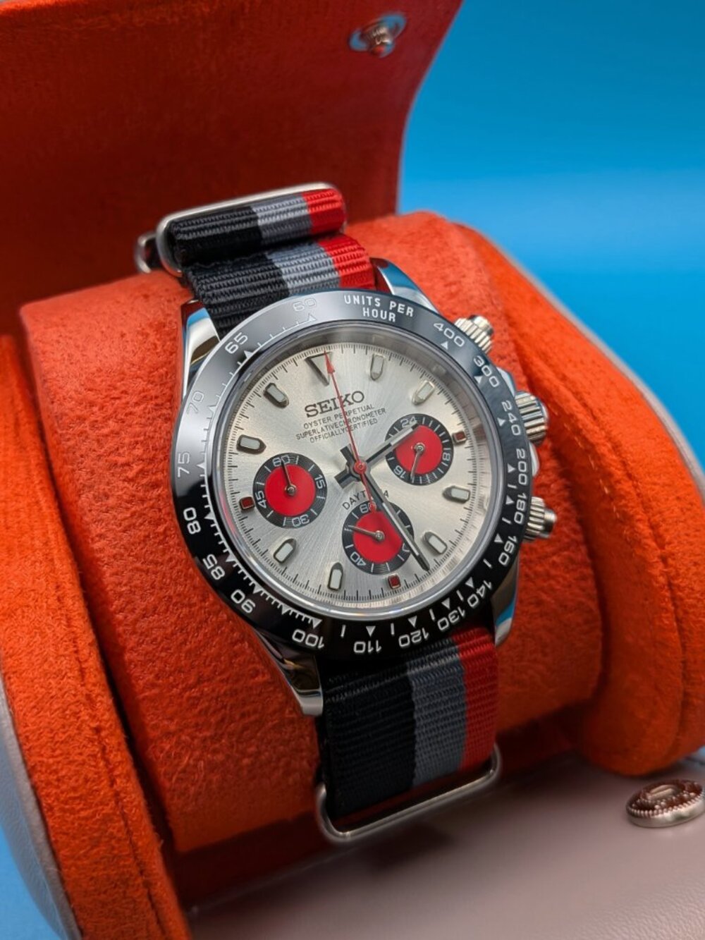 Seiko MOD | Audi Motorsport Inspired | VK63 quartz movement - Picture 8 of 12